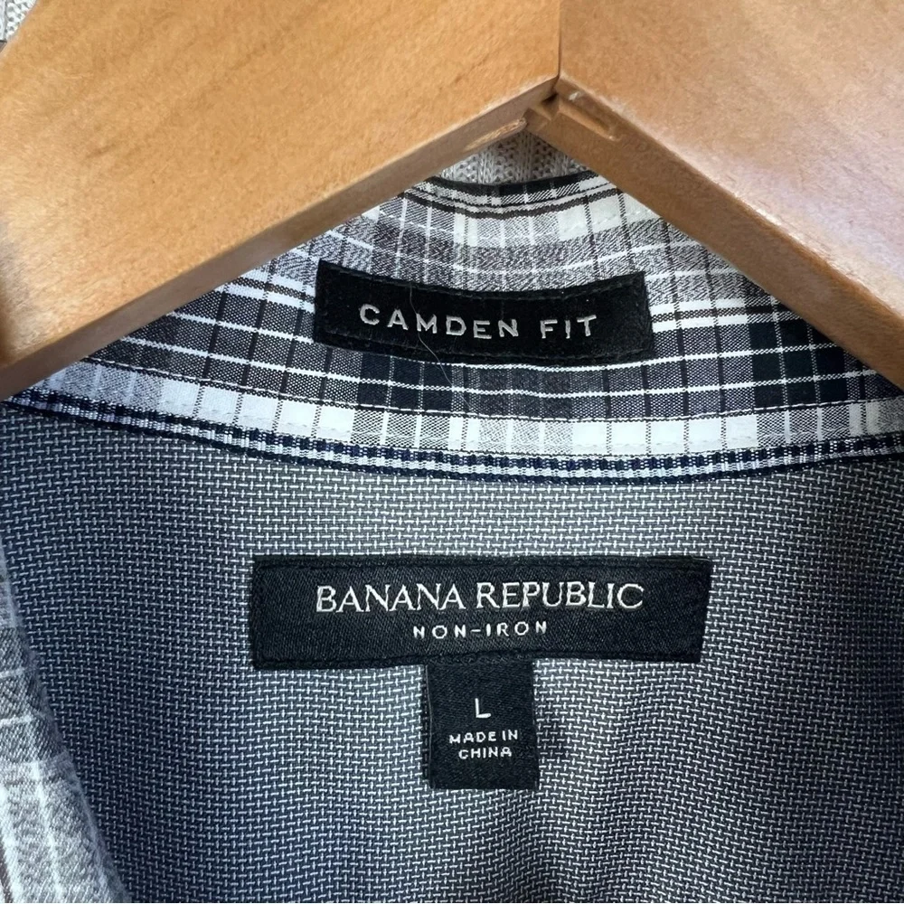 Banana Republic Men’s Large Camden Fit Non-Iron Button Front Shirt Checkered
